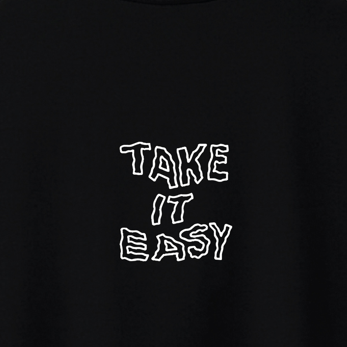 نمای نزدیک طرح تیشرت مشکی طرح نوشته Take it easy